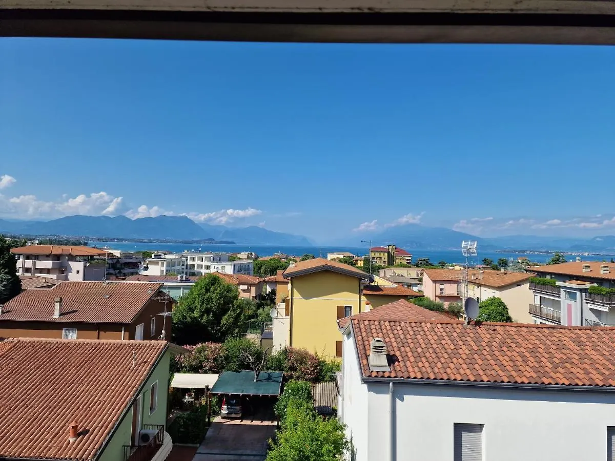 Attico Vista Lago Apartment Desenzano del Garda