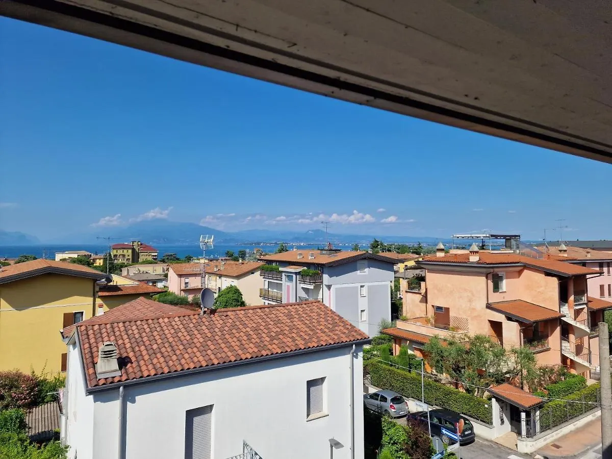 Attico Vista Lago Apartment Desenzano del Garda